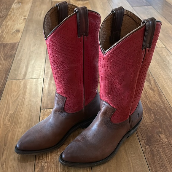 Frye Shoes - frye cowboy boots- so fun and comfy!